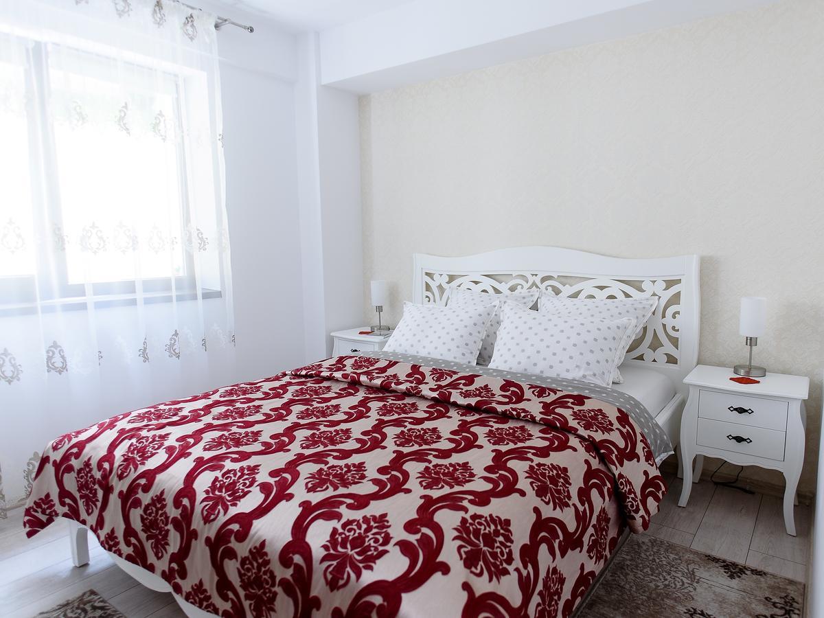 Carla'S Apartment, Airport & Train Station Shuttle ياش المظهر الخارجي الصورة