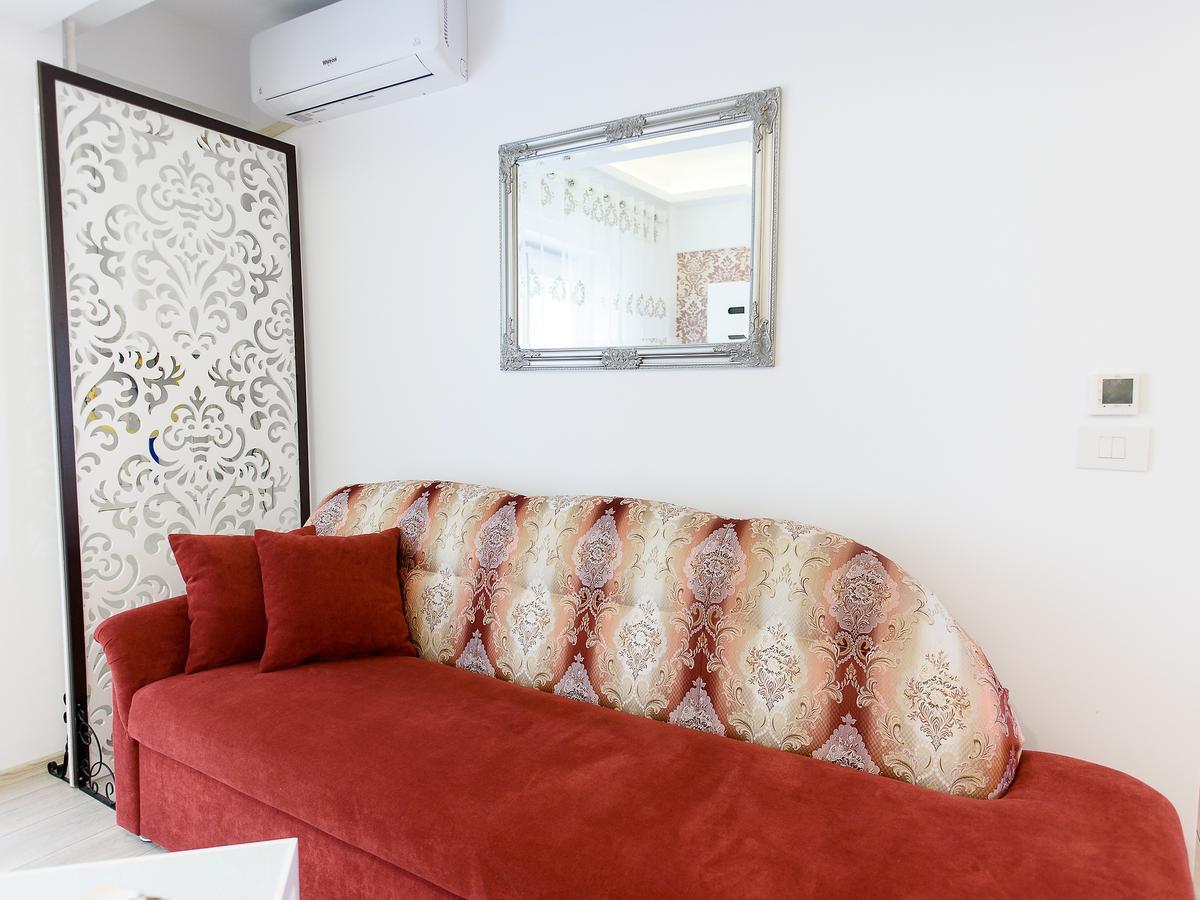 Carla'S Apartment, Airport & Train Station Shuttle ياش المظهر الخارجي الصورة